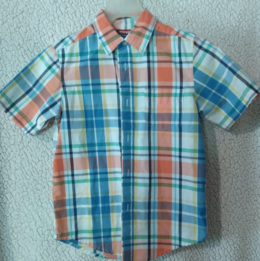 Wrangler button up shirt